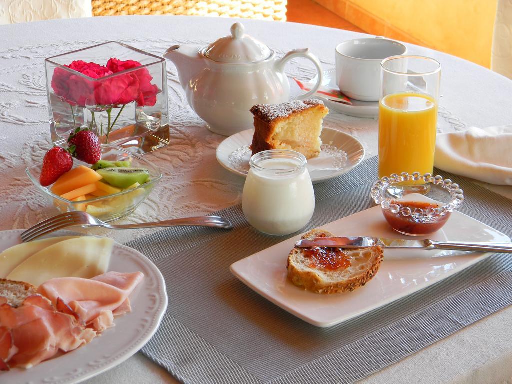 Relais Fenicottero Rosa Guest House Porto Taverna Bagian luar foto